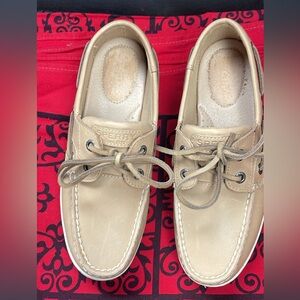 Women’s Sperry 6.5
